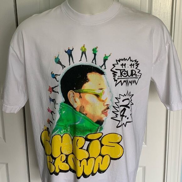 Chris Brown Concert White Tee - Picture 3 of 6